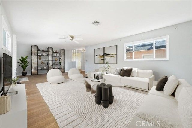 20159 Londelius Street, Winnetka (los Angeles), CA 91306