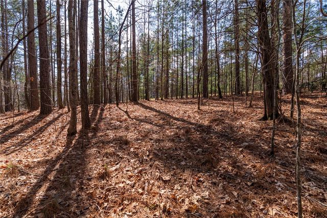 105 Hawks Bay Court, Six Mile, SC 29682