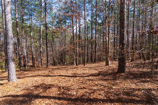 105 Hawks Bay Court, Six Mile, SC 29682