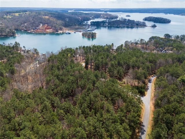 105 Hawks Bay Court, Six Mile, SC 29682