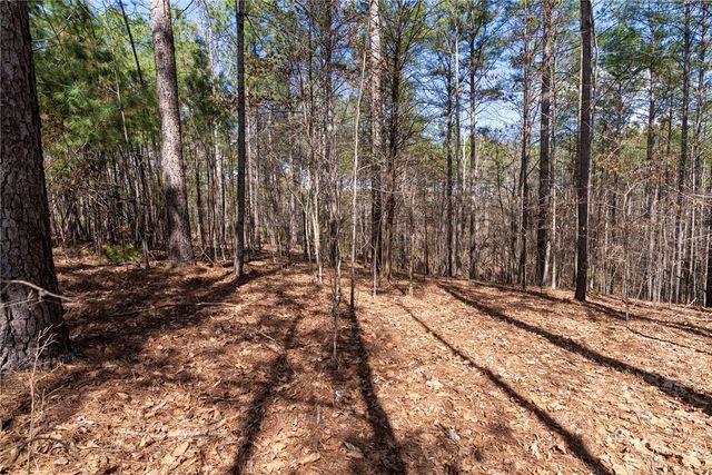 105 Hawks Bay Court, Six Mile, SC 29682