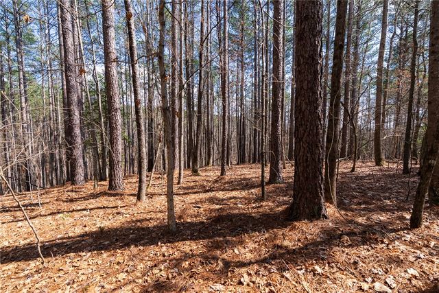 105 Hawks Bay Court, Six Mile, SC 29682