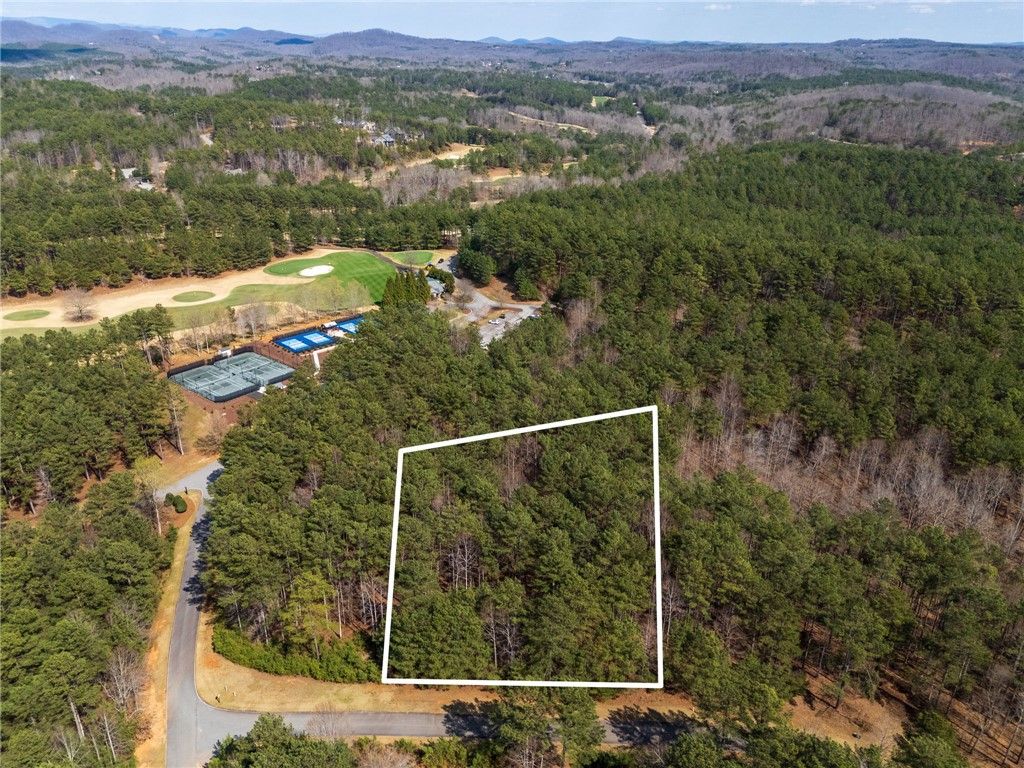 105 Hawks Bay Court, Six Mile, SC 29682