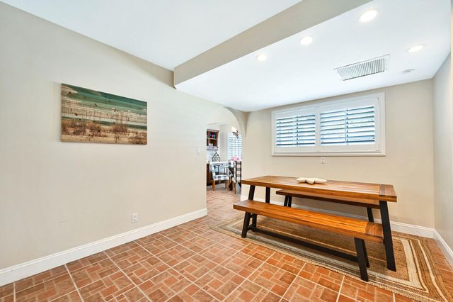 904 SE 12th Street, Deerfield Beach, FL 33441