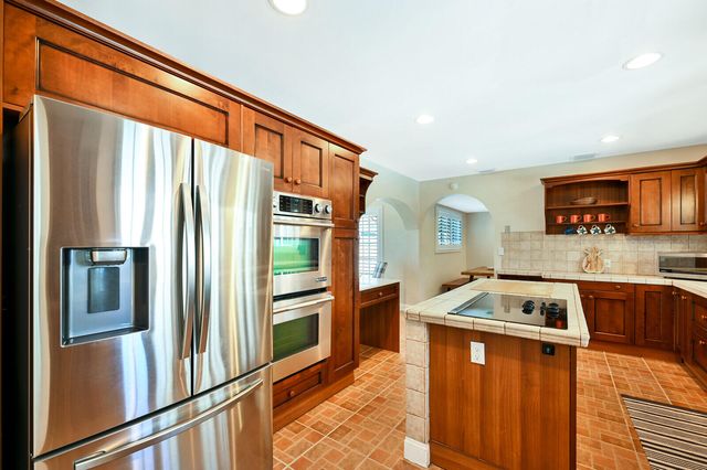 904 SE 12th Street, Deerfield Beach, FL 33441