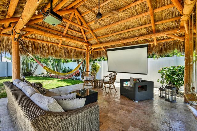 904 SE 12th Street, Deerfield Beach, FL 33441