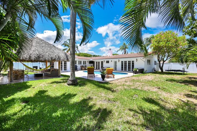 904 SE 12th Street, Deerfield Beach, FL 33441