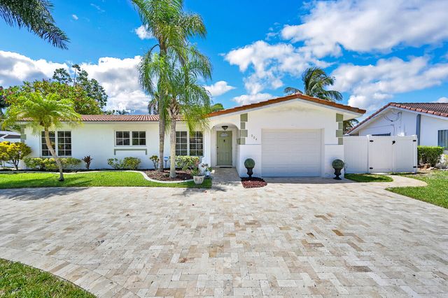 904 SE 12th Street, Deerfield Beach, FL 33441