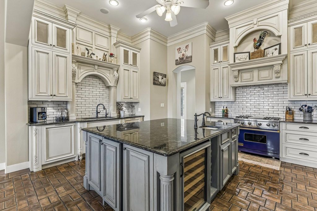 Image 12 of property listing at 15901 Fm 2402, Paint Rock, TX 76866