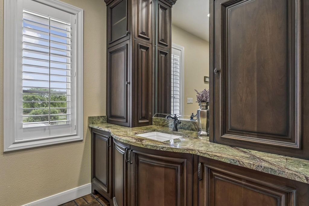 Image 34 of property listing at 15901 Fm 2402, Paint Rock, TX 76866