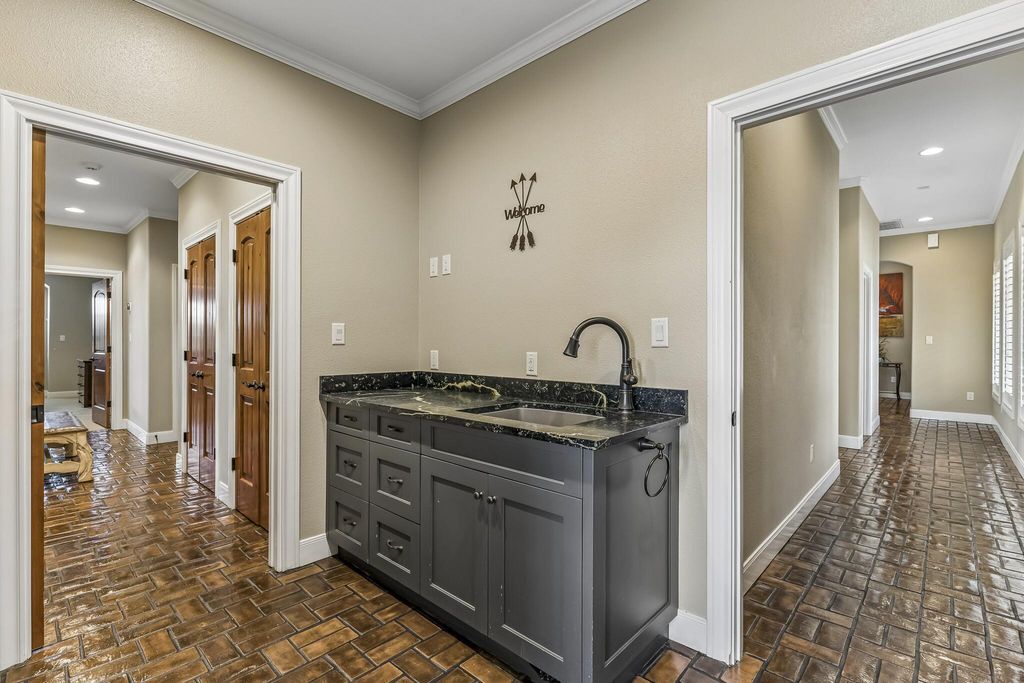 Image 38 of property listing at 15901 Fm 2402, Paint Rock, TX 76866