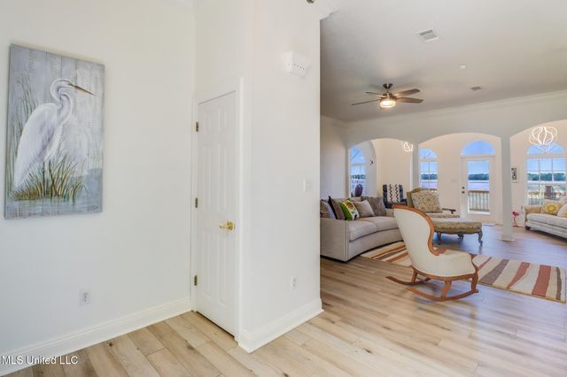 6105 Mary Mahoney Drive, Ocean Springs, MS 39564