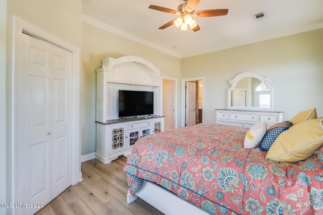 6105 Mary Mahoney Drive, Ocean Springs, MS 39564