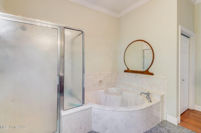6105 Mary Mahoney Drive, Ocean Springs, MS 39564