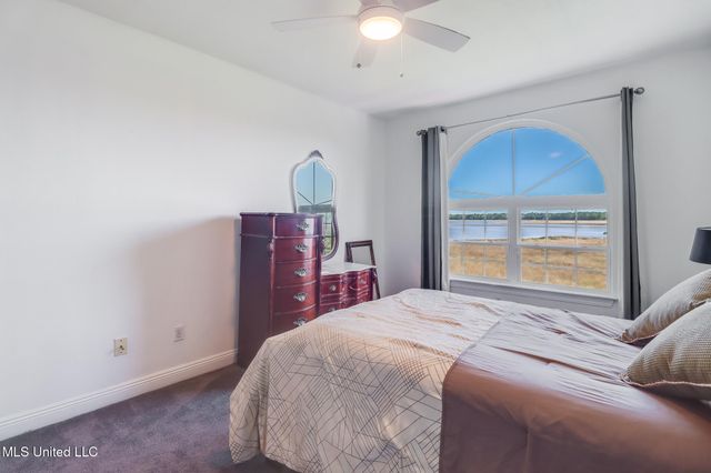6105 Mary Mahoney Drive, Ocean Springs, MS 39564