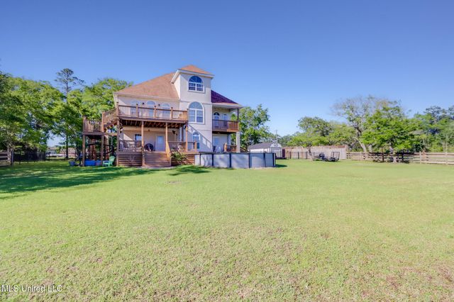 6105 Mary Mahoney Drive, Ocean Springs, MS 39564