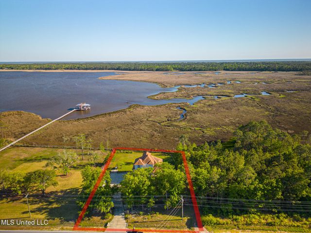 6105 Mary Mahoney Drive, Ocean Springs, MS 39564