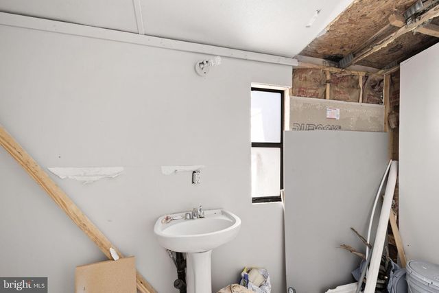 9004 THORNTON ROLLING RD, Fredericksburg, VA 22408