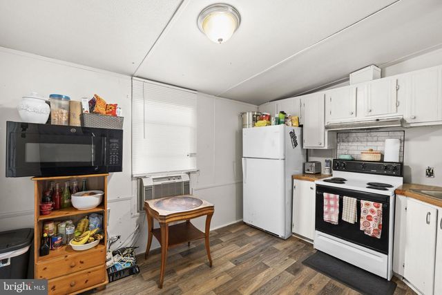 9004 THORNTON ROLLING RD, Fredericksburg, VA 22408