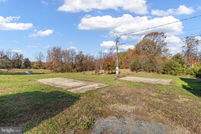 9004 THORNTON ROLLING RD, Fredericksburg, VA 22408