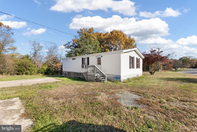 9004 THORNTON ROLLING RD, Fredericksburg, VA 22408