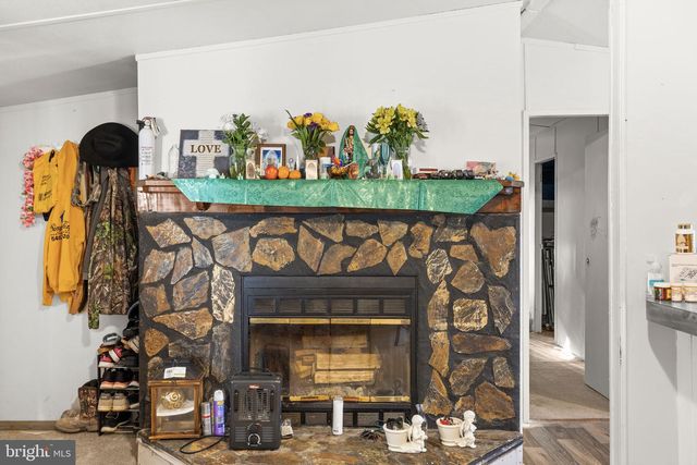 9004 THORNTON ROLLING RD, Fredericksburg, VA 22408