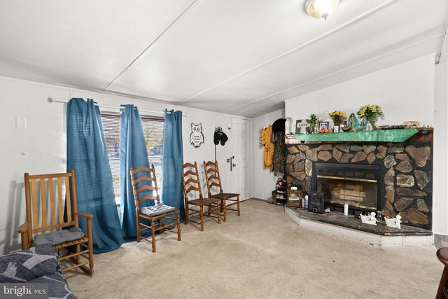 9004 THORNTON ROLLING RD, Fredericksburg, VA 22408