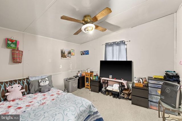 9004 THORNTON ROLLING RD, Fredericksburg, VA 22408