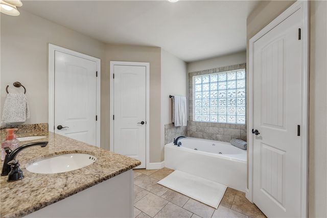 4224 Little Rock Court, College Station, TX 77845