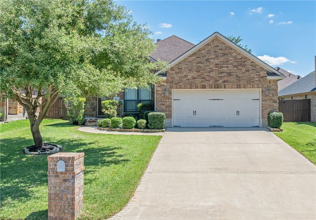 4224 Little Rock Court, College Station, TX 77845