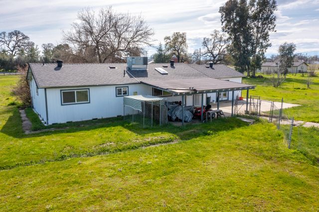 18962 Gas Point Road, Cottonwood, CA 96022
