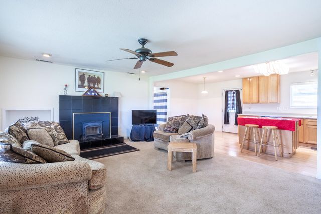 18962 Gas Point Road, Cottonwood, CA 96022