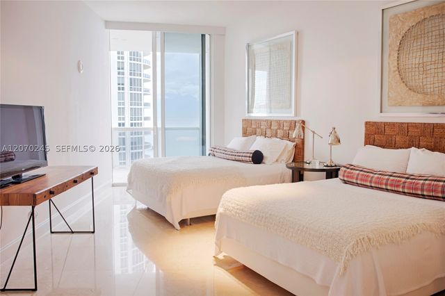 15811 Collins Ave 2303, Sunny Isles Beach, FL 33160