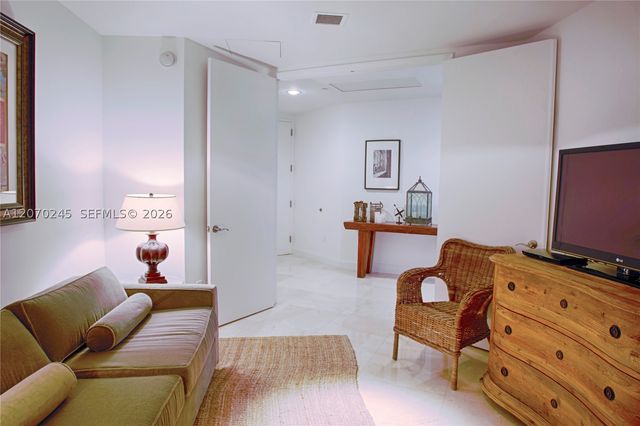15811 Collins Ave 2303, Sunny Isles Beach, FL 33160