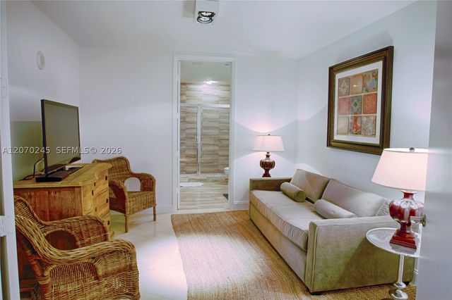 15811 Collins Ave 2303, Sunny Isles Beach, FL 33160