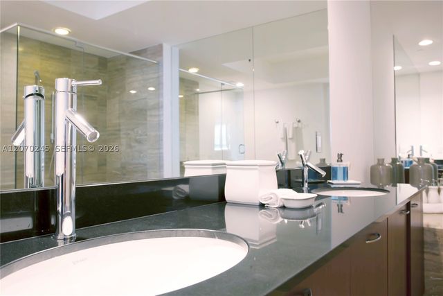 15811 Collins Ave 2303, Sunny Isles Beach, FL 33160
