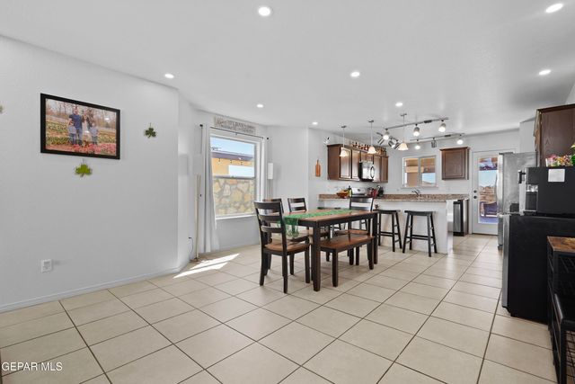 7248 Copper Trail Avenue, El Paso, TX 79934