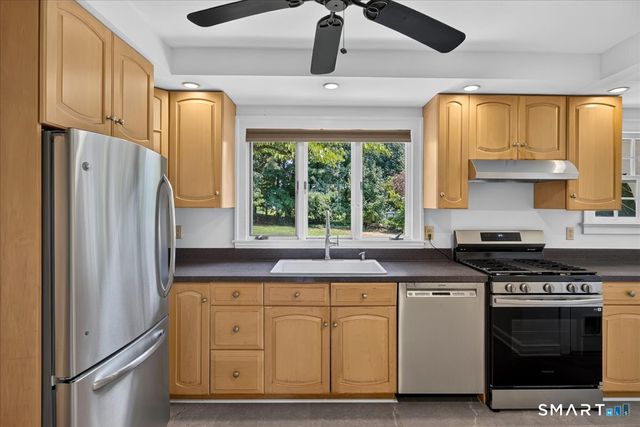 58 Myra Road, Hamden, CT 06517
