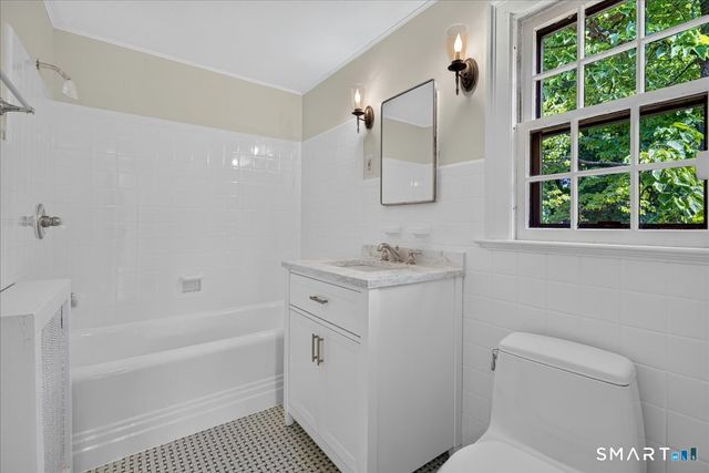 58 Myra Road, Hamden, CT 06517