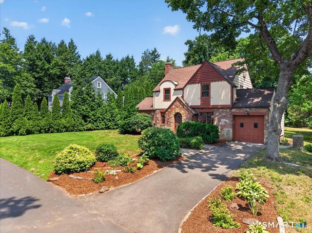 58 Myra Road, Hamden, CT 06517