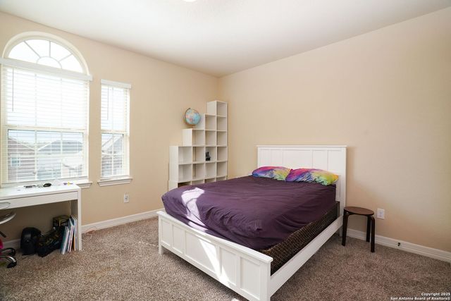 228 Comanche, Cibolo, TX 78108