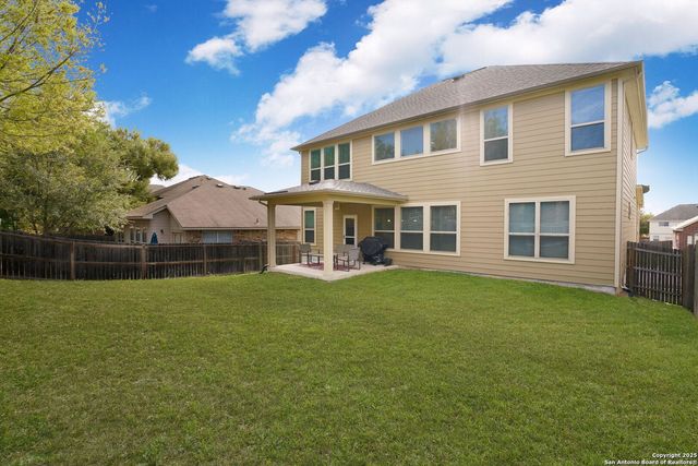 228 Comanche, Cibolo, TX 78108