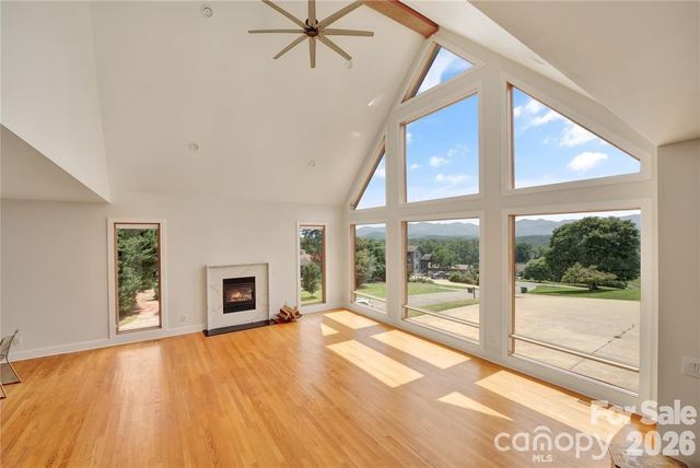 8 Nottingham Drive, Candler, NC 28715