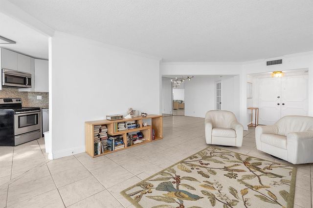 1340 S Ocean Boulevard 1106, Pompano Beach, FL 33062