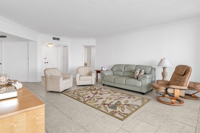 1340 S Ocean Boulevard 1106, Pompano Beach, FL 33062