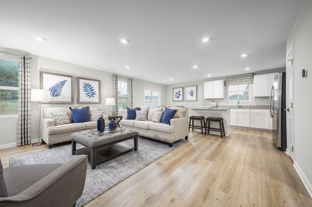 1296 Cottage Dr, Gallatin, TN 37066