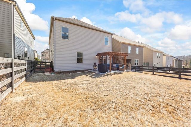 6520 Crosscreek Lane, Flowery Branch, GA 30542