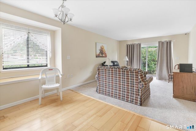 419 Asbury Ridge 419, Shelton, CT 06484