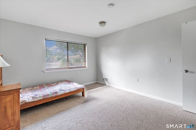 419 Asbury Ridge 419, Shelton, CT 06484