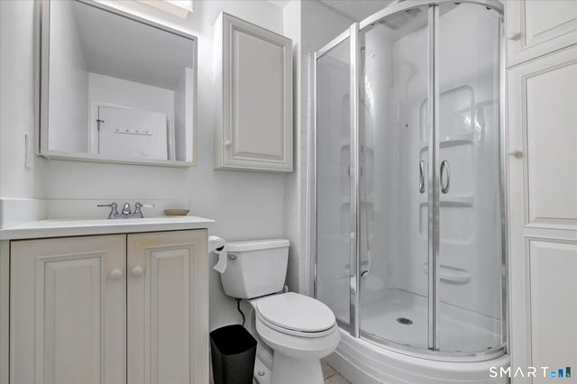 419 Asbury Ridge 419, Shelton, CT 06484